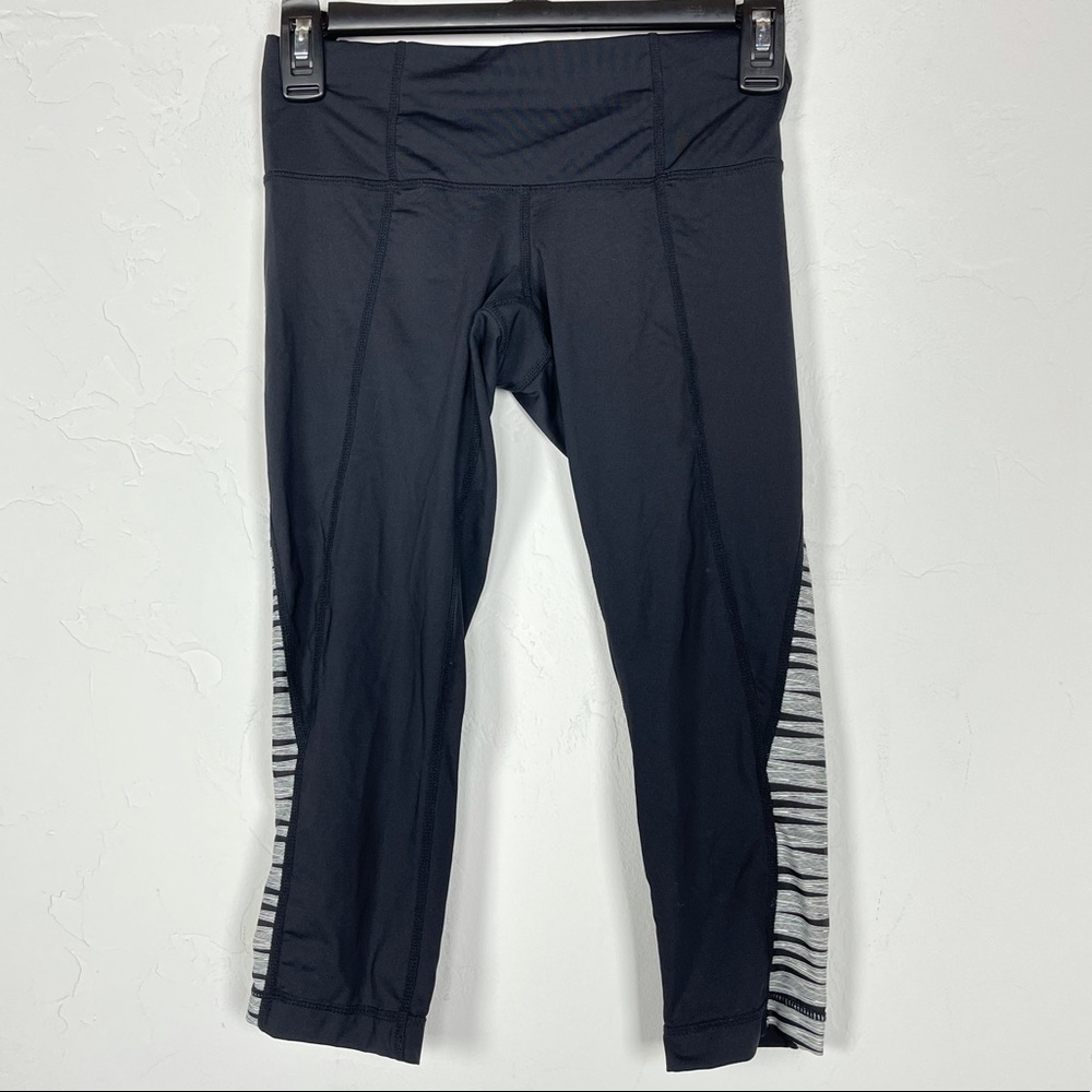 Athleta Leggings Cropped Capri‎ Black Marled